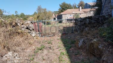 Proporção de 1/5 de Moradia + Terreno · Vila Nova de Paiva