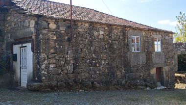 Proporção de 1/5 de Moradia + Terreno · Vila Nova de Paiva