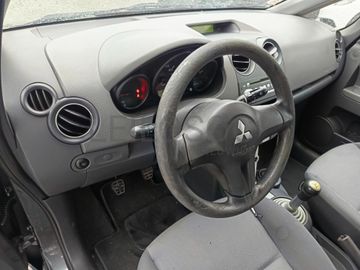 Mitsubishi Colt  · Ano 2007