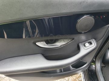Mercedes-Benz C220 · Ano 2016 
