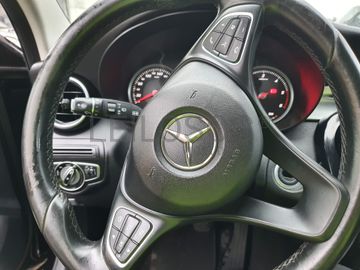 Mercedes-Benz C220 · Ano 2016 