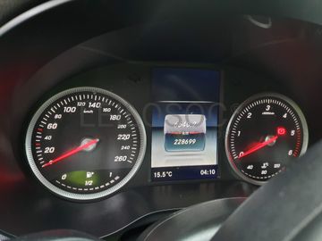 Mercedes-Benz C220 · Ano 2016 
