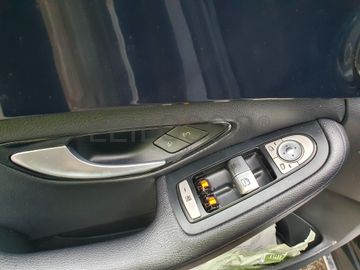 Mercedes-Benz C220 · Ano 2016 