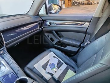 Porsche Panamera S HYBRID · Ano 2012
