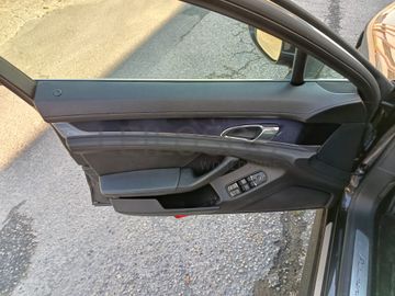 Porsche Panamera S HYBRID · Ano 2012