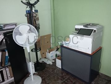 Equipamentos para a Indústria Têxtil · Escritório