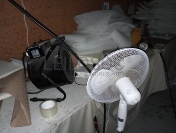 Equipamentos para a Indústria Têxtil · Escritório