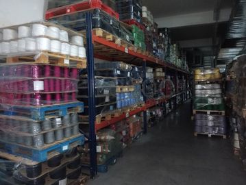 Estantes Industriais · Boxes · Stock