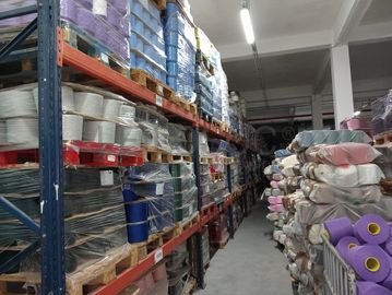 Estantes Industriais · Boxes · Stock