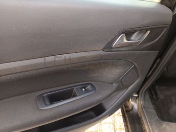 Peugeot 308 1.6 BlueHDi · Ano 2016