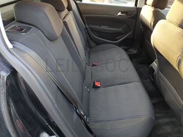 Peugeot 308 1.6 BlueHDi · Ano 2016