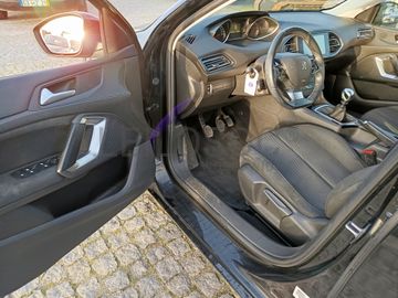 Peugeot 308 1.6 BlueHDi · Ano 2016