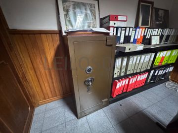 Mobiliário e Equipamentos de Escritório