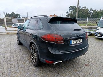 Porsche Cayenne S · Ano 2013