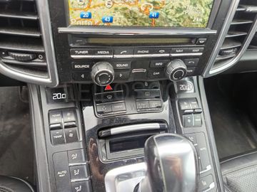 Porsche Cayenne S · Ano 2013