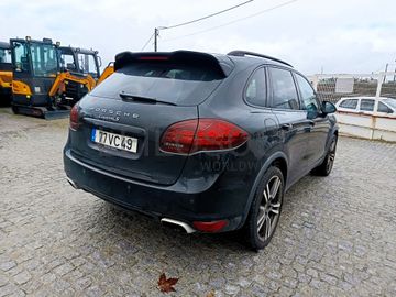 Porsche Cayenne S · Ano 2013