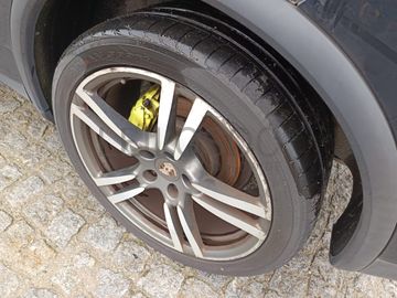 Porsche Cayenne S · Ano 2013
