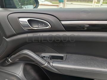 Porsche Cayenne S · Ano 2013