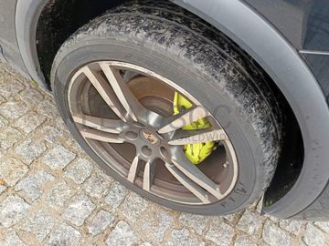 Porsche Cayenne S · Ano 2013