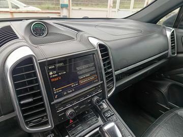 Porsche Cayenne S · Ano 2013