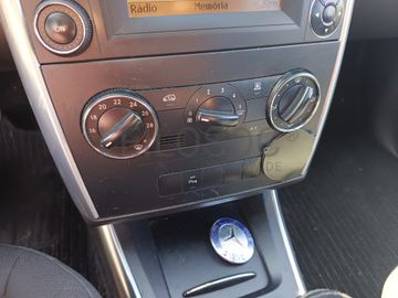 Mercedes-Benz B 180 CDI · Ano 2009