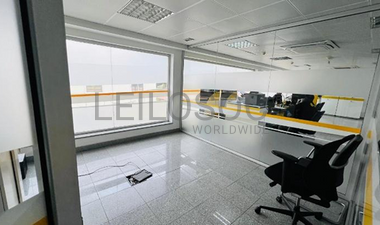 Centro de Empresa – Estrada do Golfe