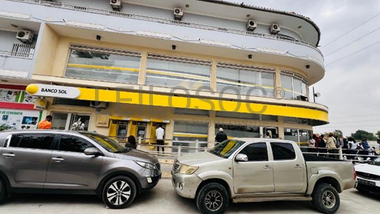 Centro de Empresa – Estrada do Golfe