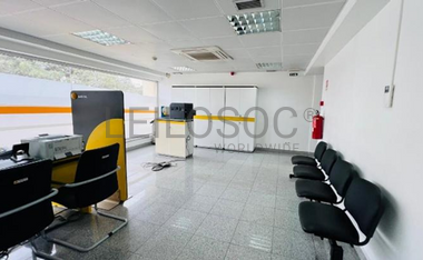 Centro de Empresa – Estrada do Golfe