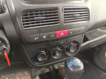 Opel Combo · Ano 2016