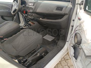 Opel Combo · Ano 2016