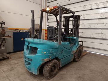 Empilhador Feeler FD30 · Ano 2019