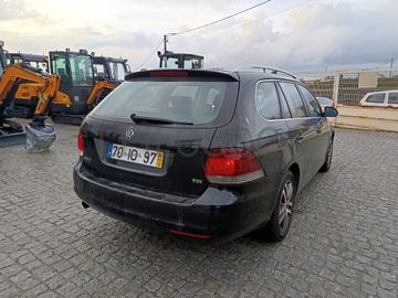 Volkswagen Golf 1.6 TDI · Ano 2009