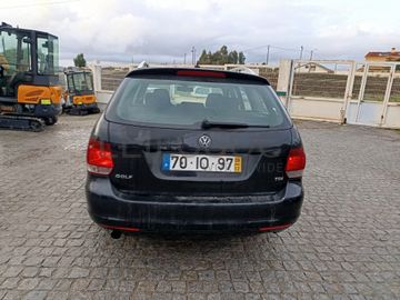 Volkswagen Golf 1.6 TDI · Ano 2009