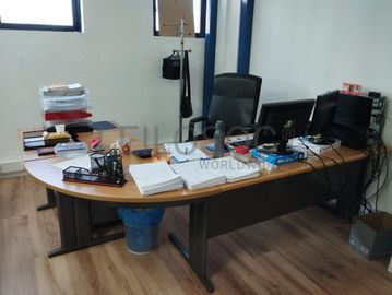 Equipamentos de Escritório, Informática e Apoio Operacional