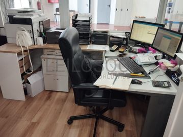 Equipamentos de Escritório, Informática e Apoio Operacional