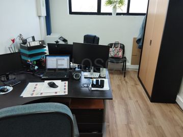 Equipamentos de Escritório, Informática e Apoio Operacional