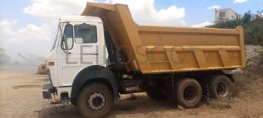 Camião Tata LPK2516138