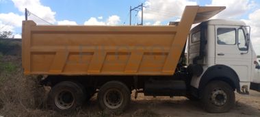 Camião Tata LPK2516138