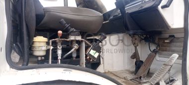 Camião Tata LPK2516138