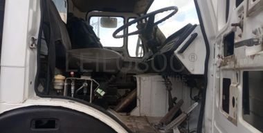 Camião Tata LPK2516138