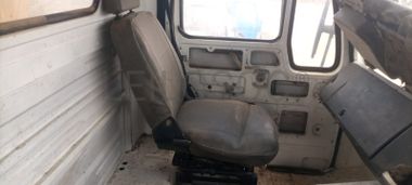 Camião Tata LPK2516138