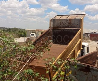 Camião Tata LPK25/6/38