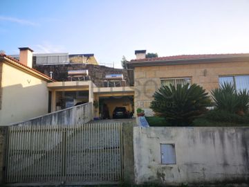 Moradia V3 · Telões, Amarante