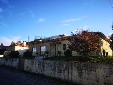 Moradia V3 · Telões, Amarante