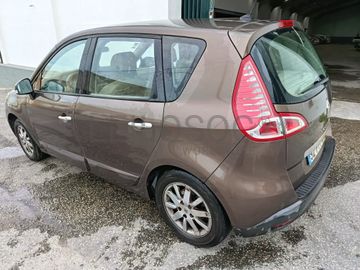 Renault Scénic · Ano 2011