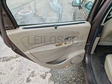 Renault Scénic · Ano 2011