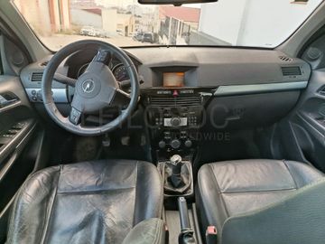 Opel Astra · Ano 2008