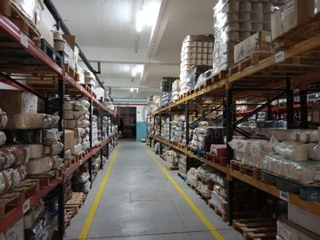 Estantes Industriais · Stock