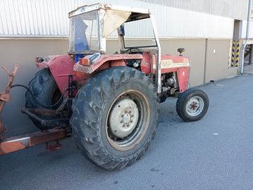 Trator e Reboque Agrícola