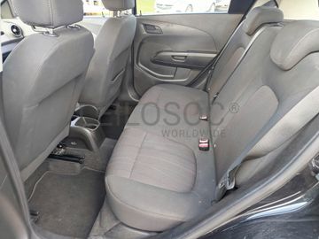 Chevrolet Aveo · Ano 2013